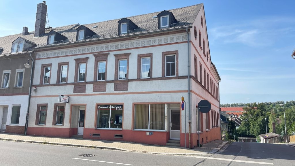 Großzügiges Wohn- und Geschäftshaus im Zentrum von Geringswalde zu verkaufen