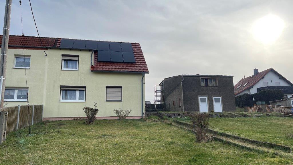 Doppelhaushälfte mit Photovoltaik in begehrter Wohnlage