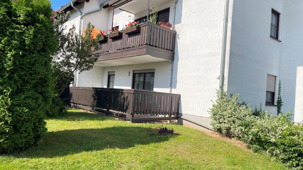 Altersgerechte 2-Raumwohnung im Erdgeschoss mit gemütlicher Terrasse