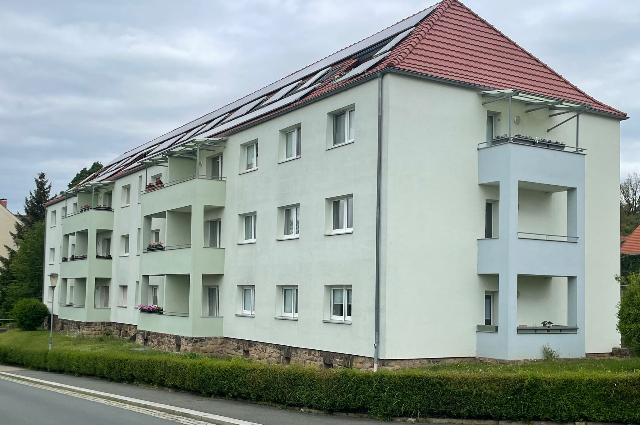 Besichtigen-Einziehen-Wohlfühlen - Hübsche 3-Raum-Wohnung mit Balkon in Roßwein